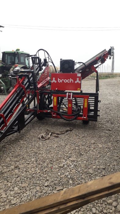 Recoltat usturoi JJ BROCH