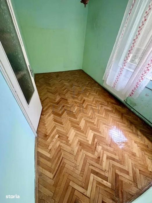 Judetean , 2 Camere, Semidecomandat, Bloc Izolat
