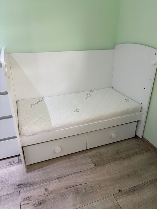 Нова Бебешка кошара Nicolle Baby със скрин  и матраче