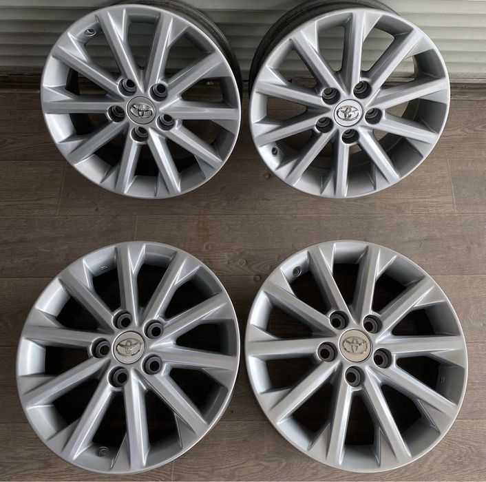 Диски камри 50 оригинал в хорошем состоянии