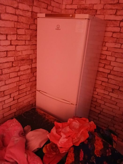 INDESIT холодильник