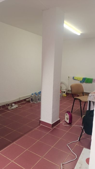 Închiriez Spațiu comercial