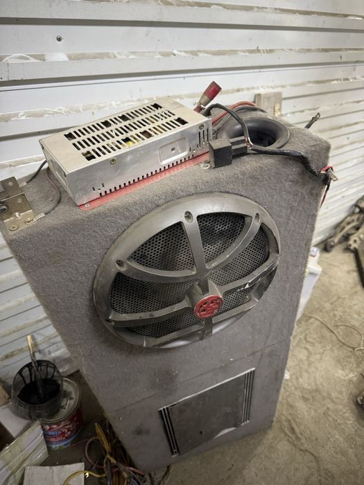 Сабвуферы автомобильные продам