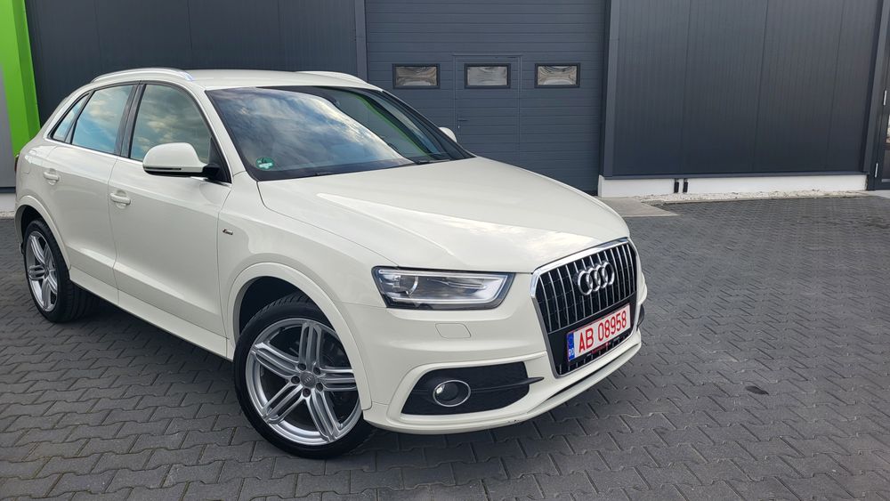 Vând Audi Q3 S-line Quattro 4X4 motor 2 L diesel euro 5 cutie automată 7+1 viteze numere rosii valabile(OFER FISCAL PE LOC) recent adus din Germania i