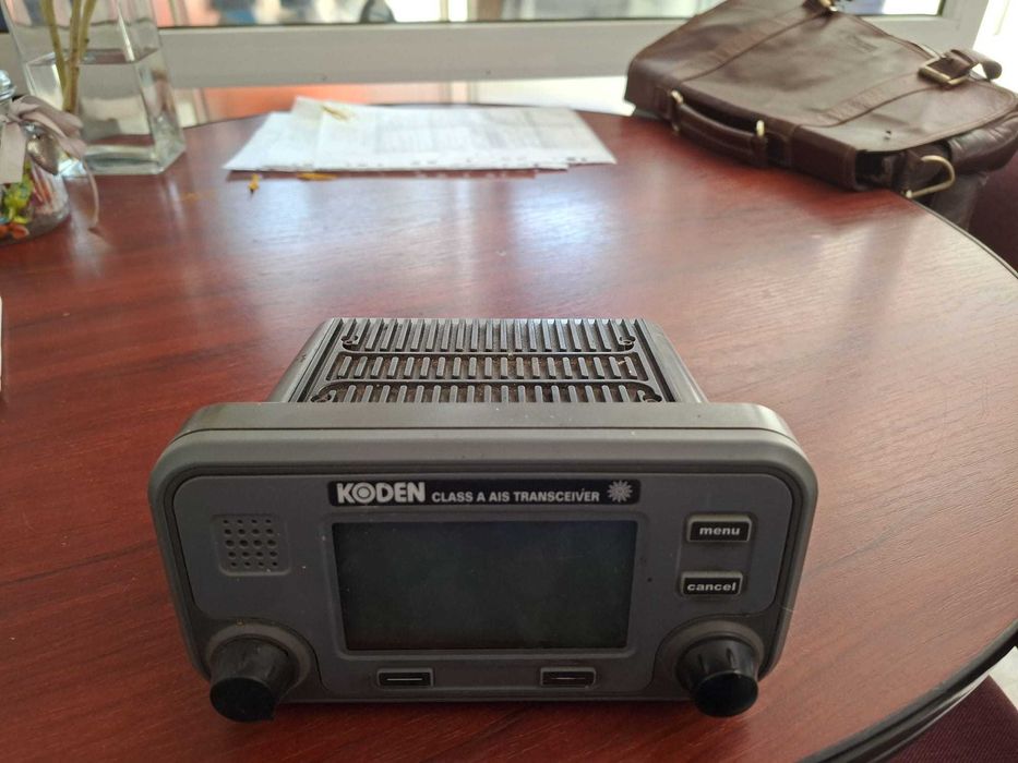 AIS Clasa A Koden KAT-100