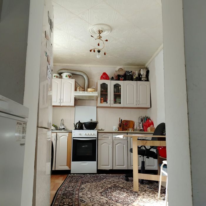 Продам два дома в одном дворе