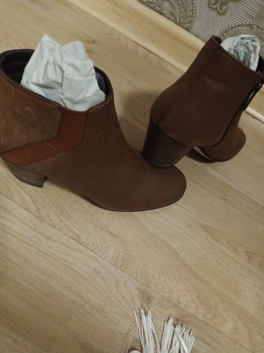 Боти естествена кожа и естествен лак