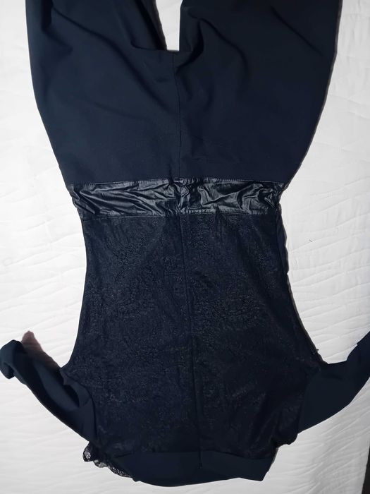 Продава се дамски гащеризон