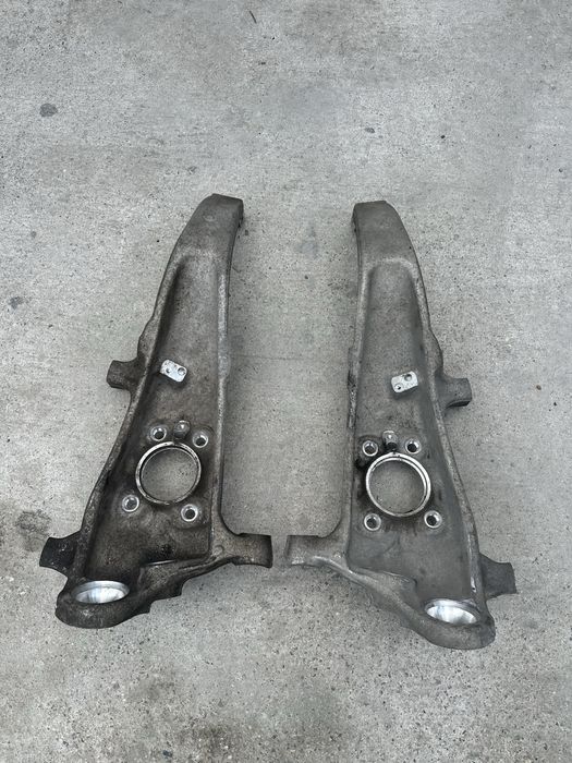 Bmw M5 M8 F90 преден шенкел шенкели ляв и десен