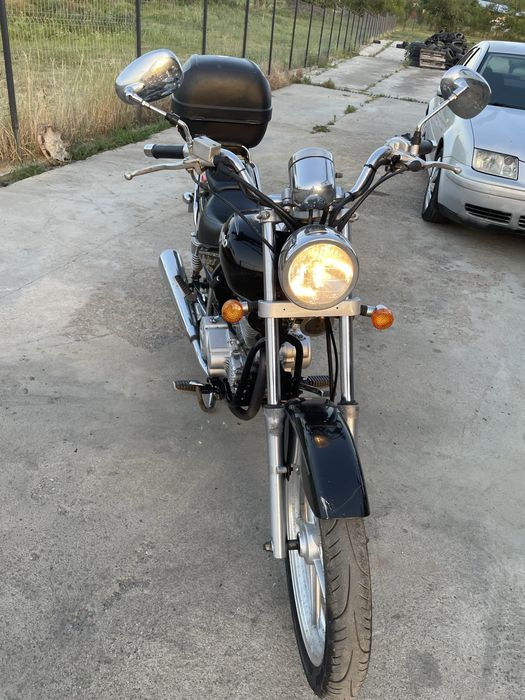 Motocicleta chopper  LexMoto 125