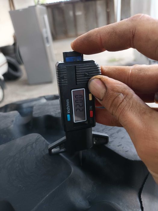 1 Тежкотоварна гума 14.00R20 Michelin XZL 164G 22PR TL TT 570лв. С ДДС