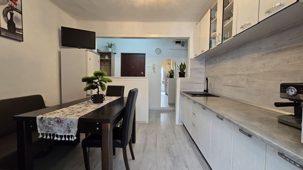 Apartament 2 camere decomandate