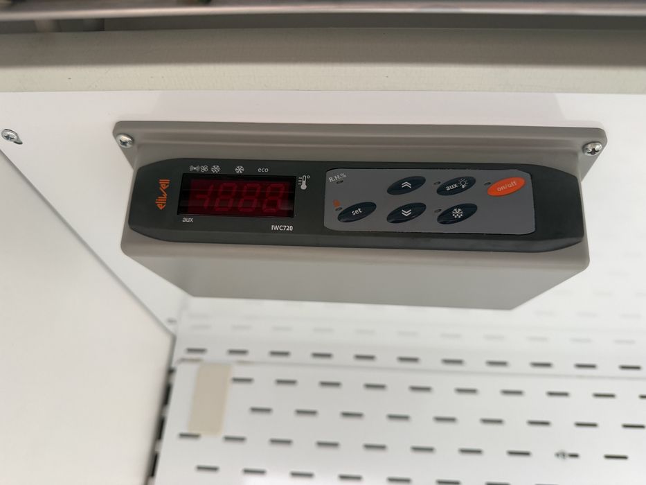 Williams Хладилна Витрина Крайстенна Нова