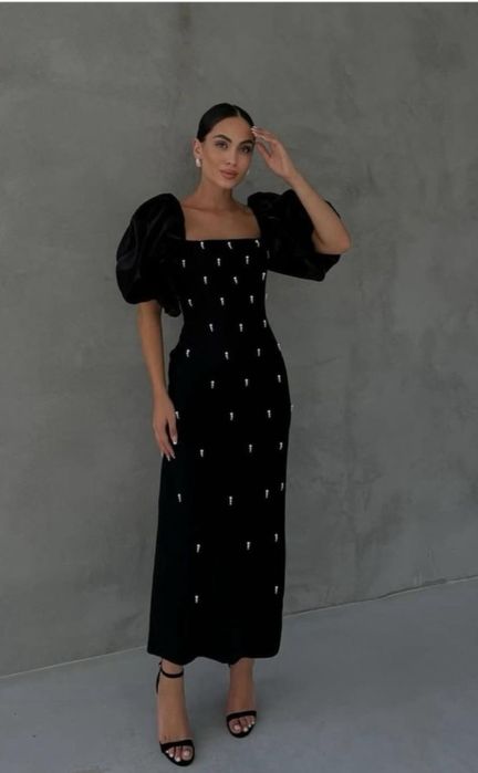 Шикарное платье Malli