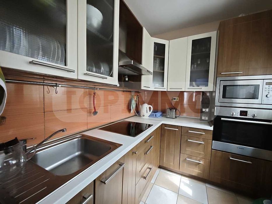 Продава се Тристаен апартамент в Варна, м-т Траката - 120 кв.м за 1959 €/кв.м - Снимка #4