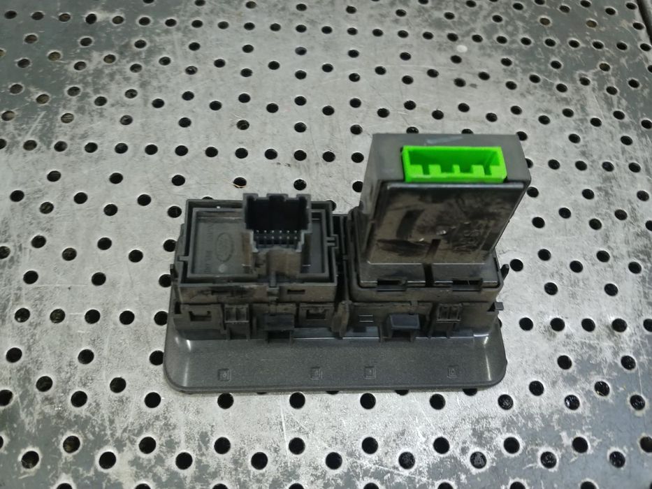 buton deschidere portbagaj land rover range rover evoque l538 gj32-11654-hb