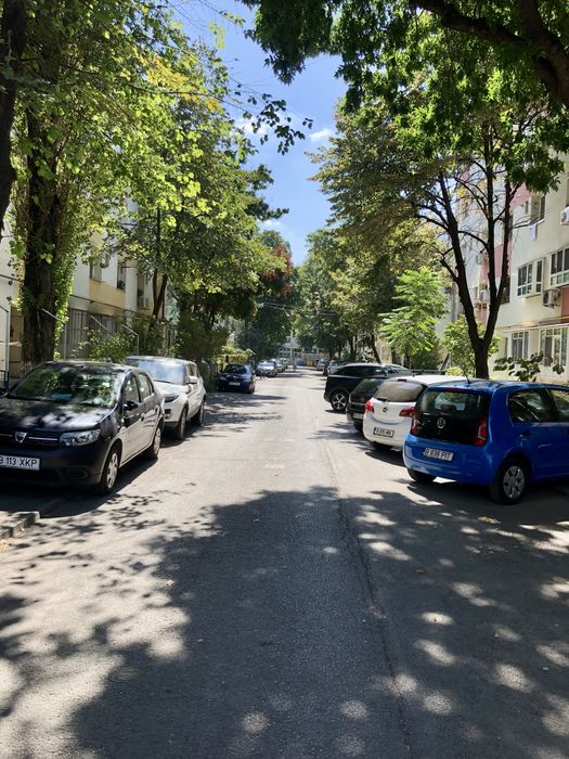 Inchiriez garsoniera ln Aleea Pantelimon