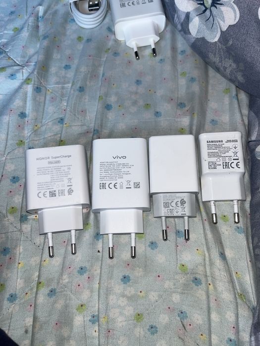 Продам адаптеры все новые оригинал