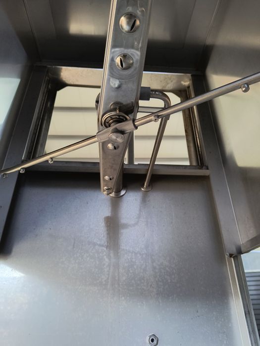 Конзолна съдомиялна ,,Smeg " -- 2022 година