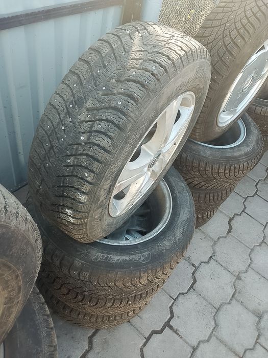 Диски с резиной на 15 на mercedes