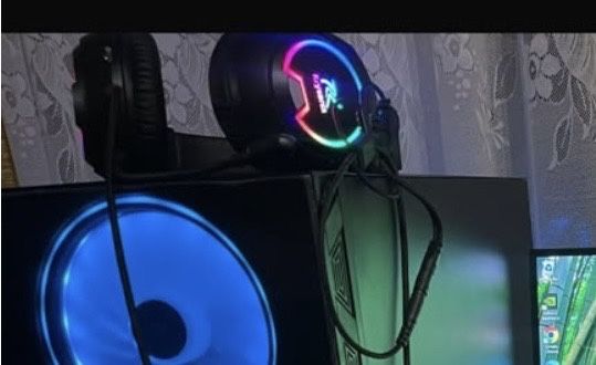 vand tastatura mouse si casti