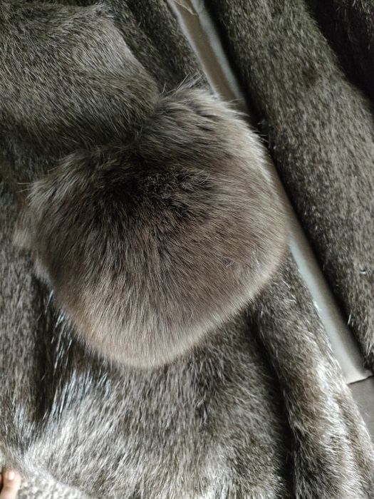 Шуба из нутрии продам