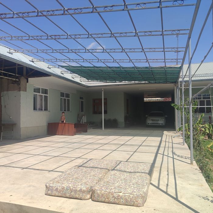 Уй сотилади хамма шароитлари бор