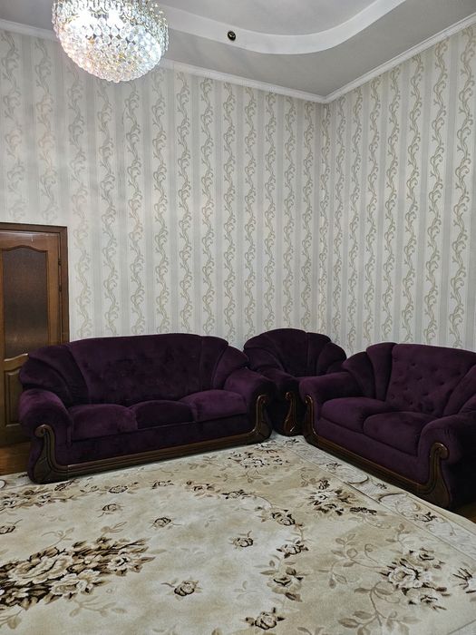 Диван прямой комплект