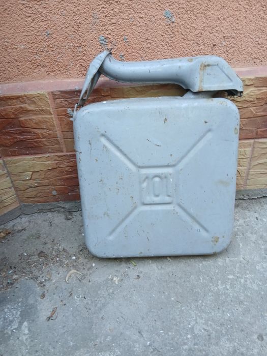 Canistre din tabla de 10-20 l ,fara rugina