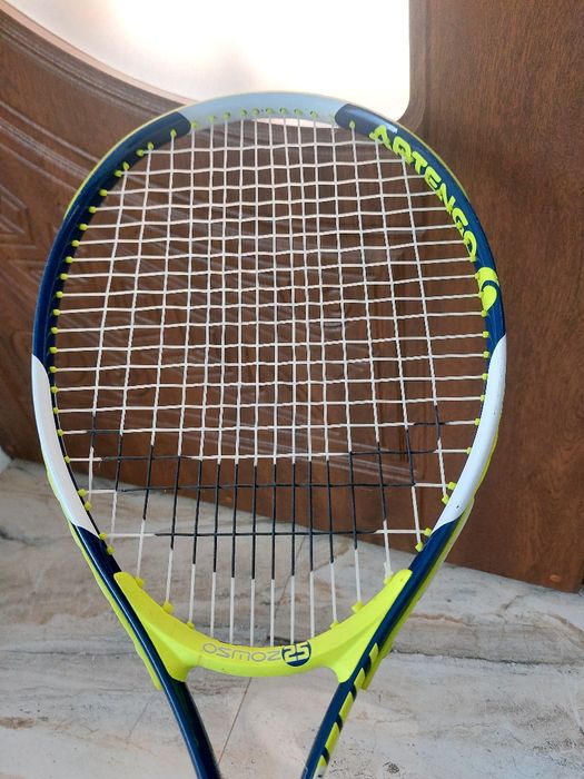 Vând  Rachetă de tenis ARTENGO nouă