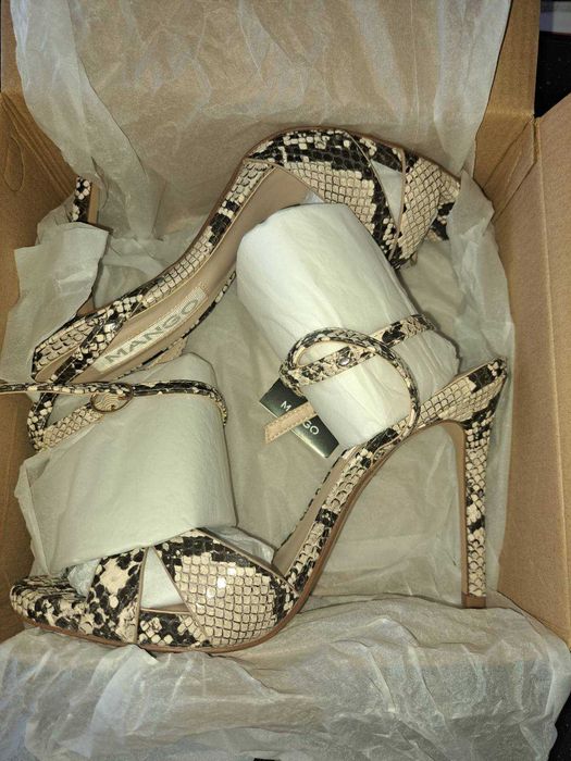 елегантни сандали MANGO