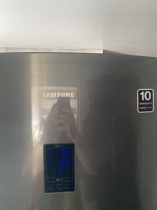 Продам холодильник Samsung