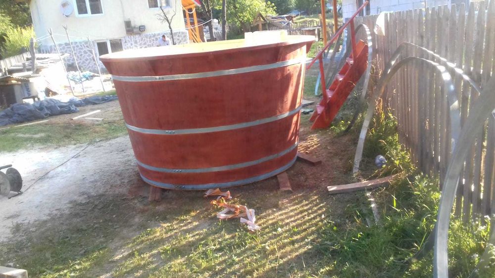 Ciubar din lemn pentru baie