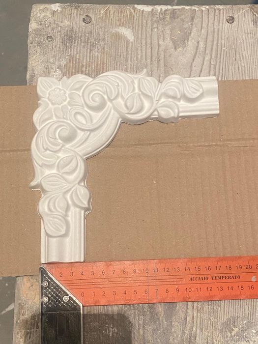 Продам гипсовые углы