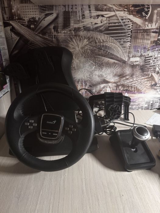 продам руль игровой (Genius)