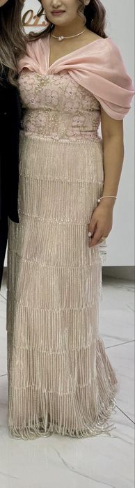 Продам шикарное  платье