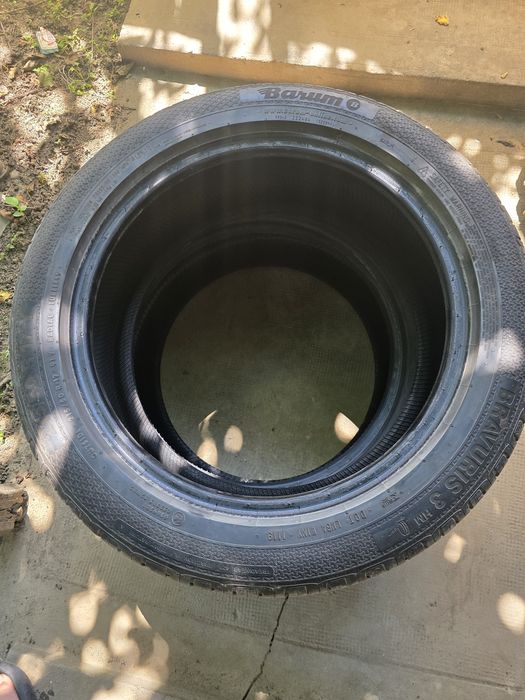 Vand 4 Anvelope de vara Hankook  Ventus Prime 3 si Barum Bravuris 3 215 50 R17