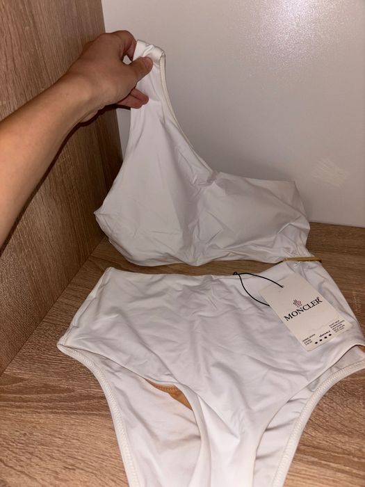 Costum de baie M oncler întreg alb