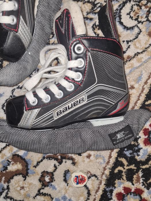 Продаются детские коньки