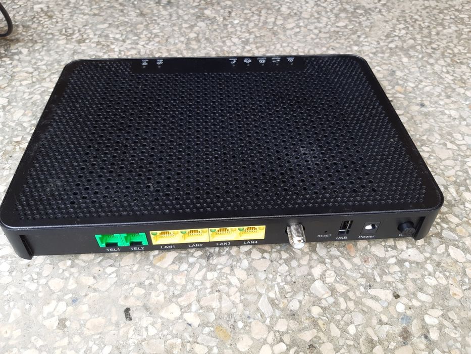 Router fibra și receiver hd Orange