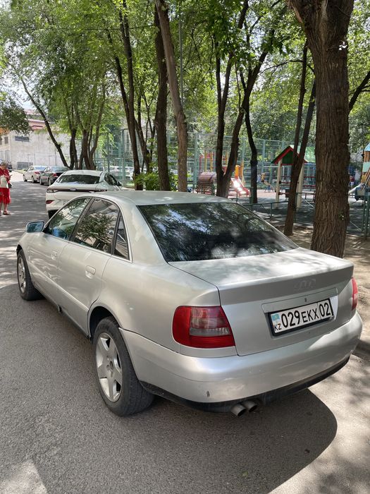 Audi a4b5 2.8 рест 99 года
