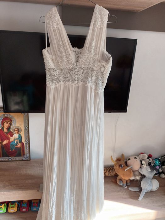 Rochie de mireasa  .