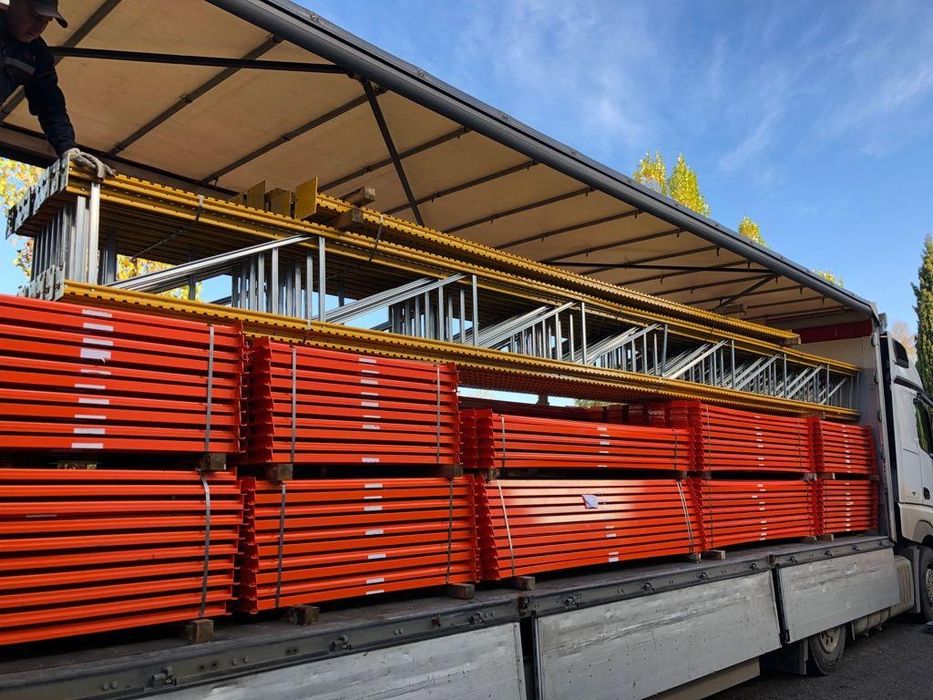 Rafturi metalice industriale