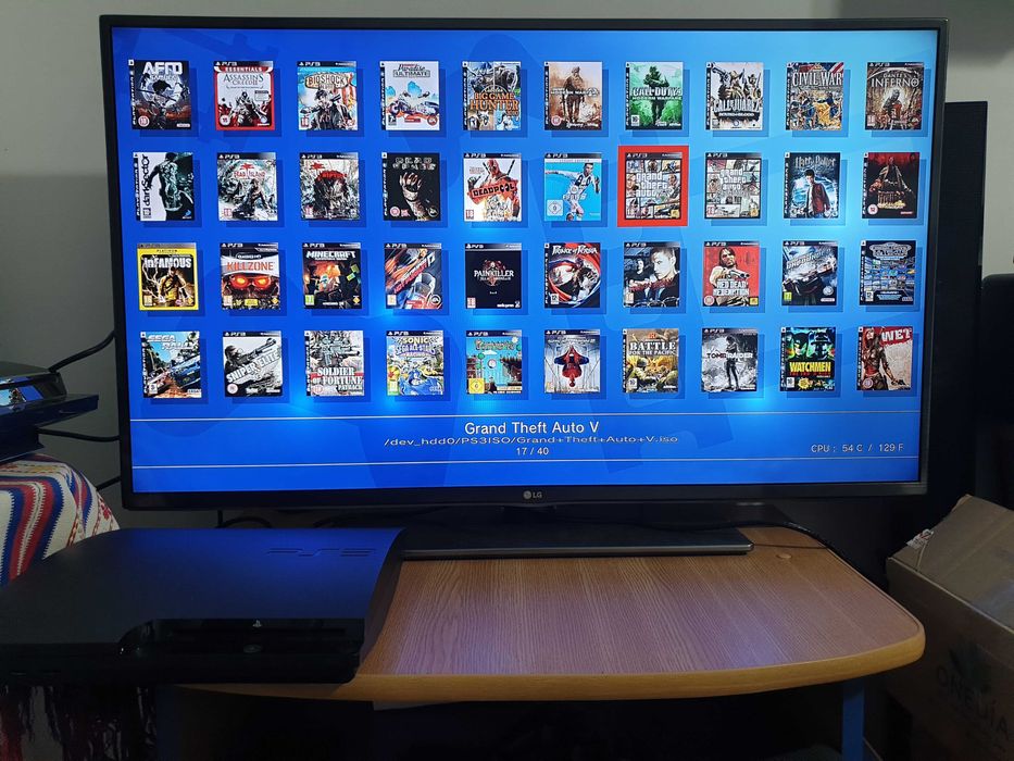 PS3 modat HEN 250 GB + 40 jocuri (GTA V, Red Dead, FIFA 19, NFS)
