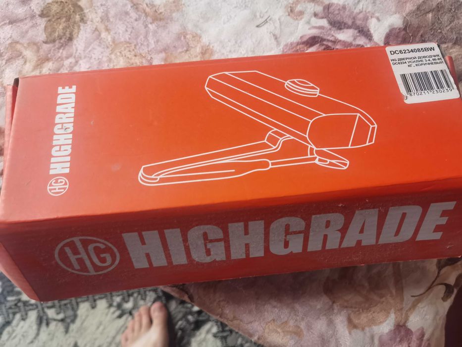 Доводчик дверной