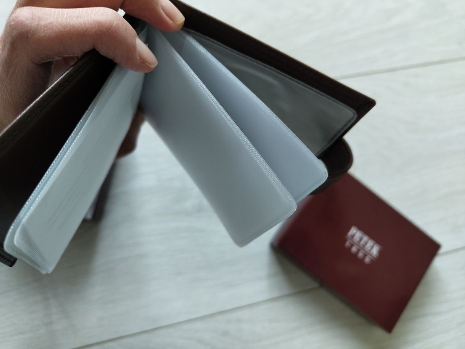 PETEK - картодържател,визитник с отделение за банкноти