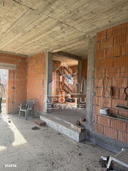 Casă individuală în Sanandrei