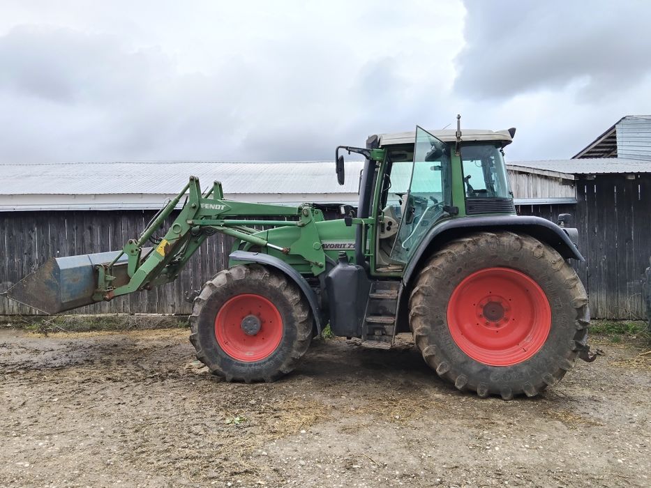 Fendt 714 cu încărcător