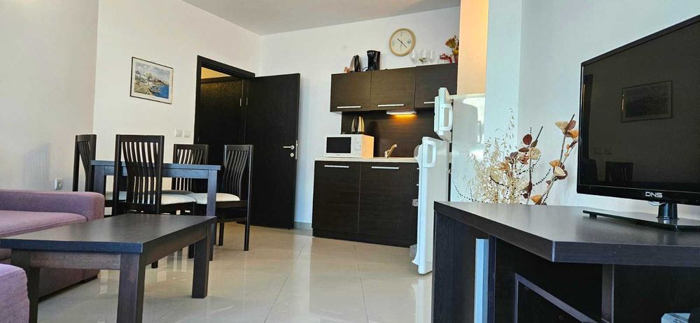 Дава се под наем Двустаен апартамент в Бургас, Сарафово - 65 кв.м за 325 € - Снимка #2