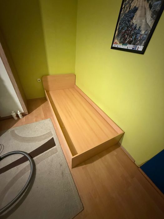 Единично легло с матрак